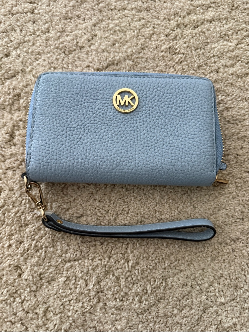 Michael Kors Jet Set Travel Wallet